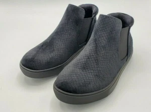 Coconuts by Matisse Black Velvet Slip-On Fashion Sneakers Shoes Women's US 6 NEW - Picture 1 of 6