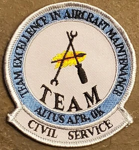 EQUIPO EXCELENCIA EN MANTENIMIENTO DE AERONAVES: PARCHE DE SERVICIO CIVIL: ALTUS AFB, OK: DE COLECCIÓN - Imagen 1 de 2