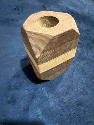 Candelabro Geométrico Madera Bloque Único Rústico Primitivo Hecho a Mano ÚNICO EN SU CLASE Foto 1 de 4
