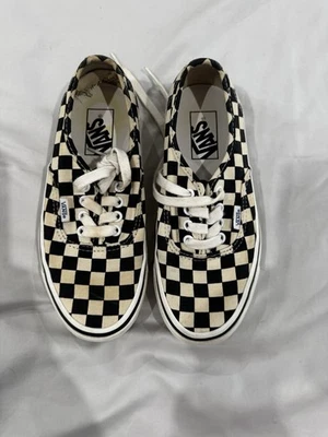 Мужские шахматные туфли VANS 5 женские 6,5 - Изображение 1 из 4