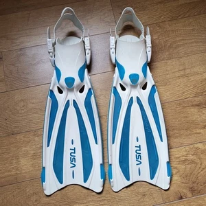  TUSA Solla Open Heel Dive Fins – XS Size – White/Blue – Excellent Condition - Picture 1 of 5
