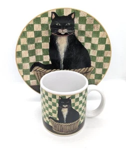 Juego de platos y tazas de café Country Kitties 2004 estilo #2 D.C. Farmhouse Cat 8" - Imagen 1 de 3
