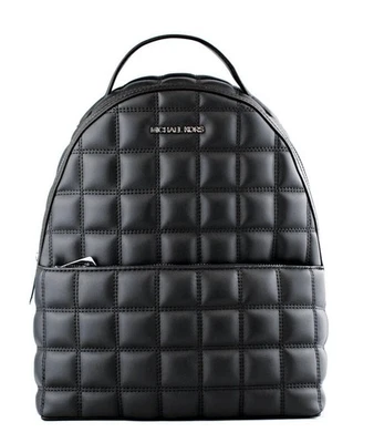 Mochila Michael Kors Sheila média bolso frontal acolchoada preta - Imagem 1 de 3
