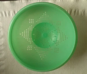 Tupperware #339 Sieb Sieb Schüssel grün Vintage OHNE DECKEL - Bild 1 von 2