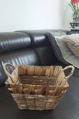 Korb Deko Geflecht natur Bast Körbchen Präsentkorb Aufbewahrungskorb 25x25x15cm  - Bild 1 von 4