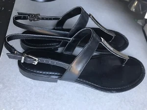 BCBGeneration Bobbins schwarze flache Leder-Sandalen Schuhe 8M - Bild 1 von 4