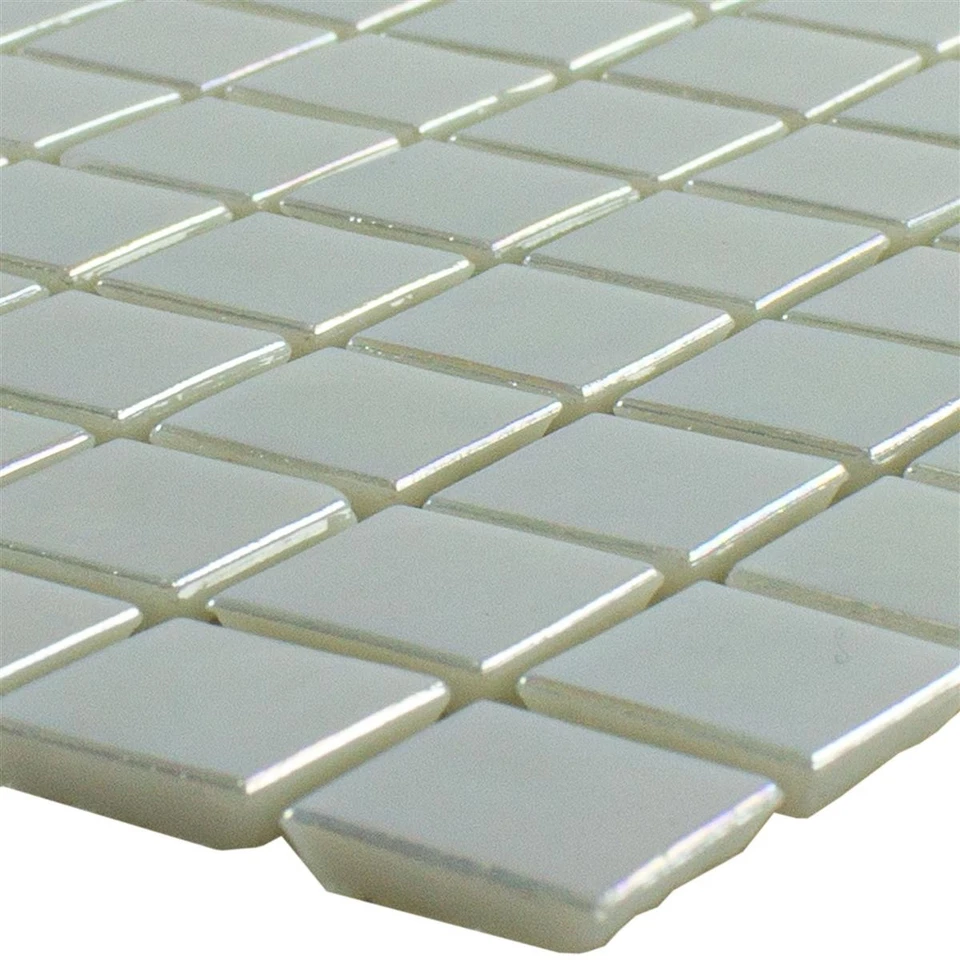 Glasmosaik Perlmutteffekt Ingolstadt Weiß - Bild 1 von 1