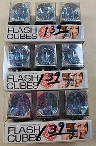 Vintage GE Flashcubes 3 Sets à 3 Würfel Neu in Originalverpackung 12 Blitze pro Packung - Bild 1 von 6