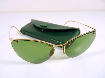 Vintage FANTASIA woman sunglasses green lens, green leather case - Image 1 of 4