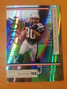 2004 Playoff Absolute Memorabilia Spectrum Troy Brown Card #84 098/100 - Picture 1 of 2