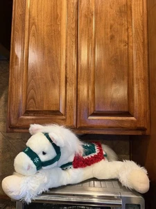 Commononwealth weißes Plüschpferd mit Weihnachtsbraut & Sattel 19 Zoll _ - Bild 1 von 7