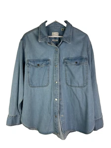 Universal Thread Denim Shirt Large Woman L Blue Jean Jacket Snaps Cotton Blend - Picture 1 of 3