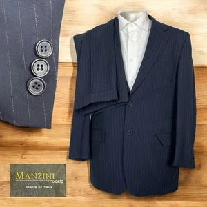 Traje Manzini Hecho en Italia 2 Piezas Para Hombre 40R 32x29 Azul Marino Rayas Lana - Imagen 1 de 15