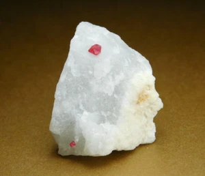 SELTENE Edelstein Spinell Kristalle in Matrix Phu Yen, Vietnam lebendiger roter Zwillingskristall - Bild 1 von 5