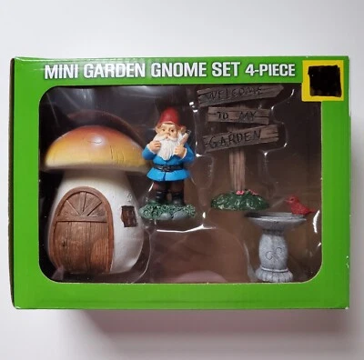Mini Juego de Gnomos de Jardín 4 Piezas Casa de Setas Baño de Pájaros Rojo Cardenal Hada En Caja Foto 1 de 4