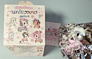 FIGURINA TOKIDOKI UNICORNO FIORI DI CILIEGIO SERIE 2 PETALI - Foto 1 di 2