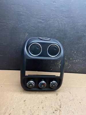 2011 to 2017 Jeep Compass Dash Climate Temperature Control Radio Bezel t6142 DG - Image 1 of 4