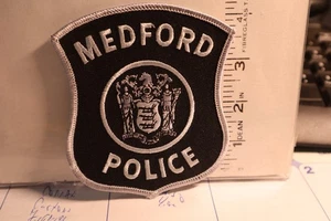 police patch  MEDFORD POLICE MASSACHUSETTS SUBDUED - Picture 1 of 1