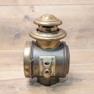 Lámpara de queroseno antigua de latón para automóvil gris y Davis - Imagen 1 de 8