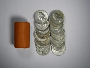Moneda de Estados Unidos 90 % de plata de cuartos de Washington ~ medio rollo 1/2 rollo ~ ¡lote de lingotes anteriores a 1965! - Imagen 1 de 1