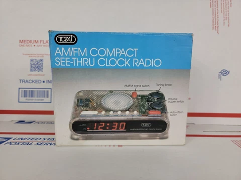 Vintage Tozai 2233T AM/FM Compact See-Thru Clock Radio NIB Cover