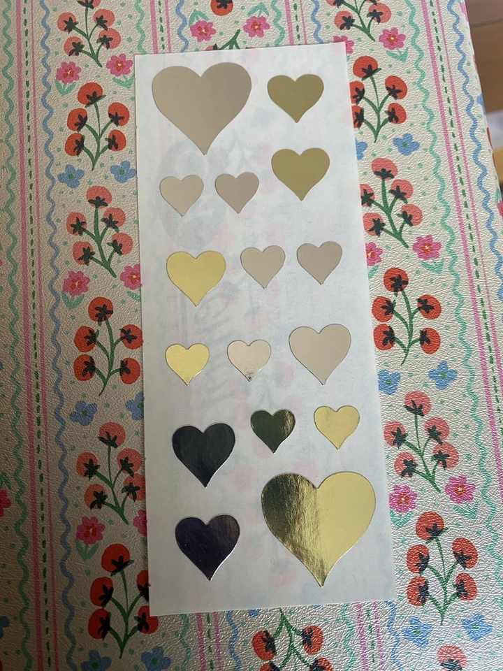 Tira adhesiva de corazones dorados y plateados laminados Creative Memories de colección Foto 1 de 1