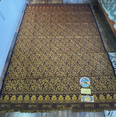 Mantel/mantel floral reversible de gran tamaño púrpura y dorado de rayón Foto 1 de 4