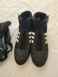 Adidas HV2 Men's Wrestling Shoes Size 10.5 AND Headgear - Picture 1 of 8