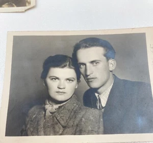 Album di ritagli vintage prima della metà del 1900 altre foto di famiglia - Foto 1 di 9