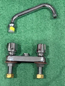 Vintage American Standard 6 Zoll Spread Cadet 2 Griff Küchenarmatur Chrom Schlauchende - Bild 1 von 7