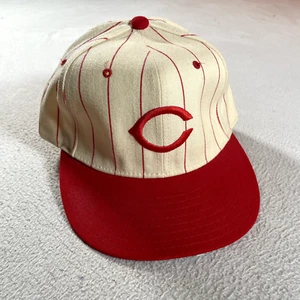 Vintage Chicago Cubs Hat Mens 7 3/8 White Pin Stripe New Era 90s Pro Model - Picture 1 of 15