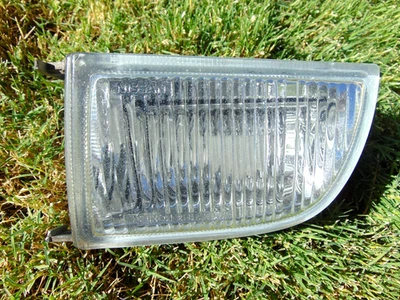 94-96 Infiniti Q45 Fog Light Lamp Assembly LH Drivers Side Tested OEM - Image 1 of 4