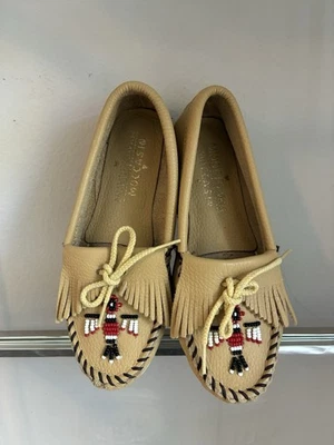 Minnetonka 6.5 Moccasins in Tan Leather with Beaded Design - Image 1 of 4