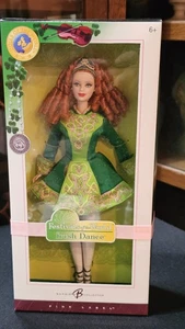 Muñeca Barbie 12" Mattel Collector Festivales del Mundo Danza Irlandesa 2006 sin usar, en caja - Imagen 1 de 4