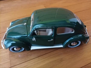 MODELLINO AUTO BEETLE (MAGGIOLINO) 1955 - 1:18 - EDICOLA - Foto 1 di 8