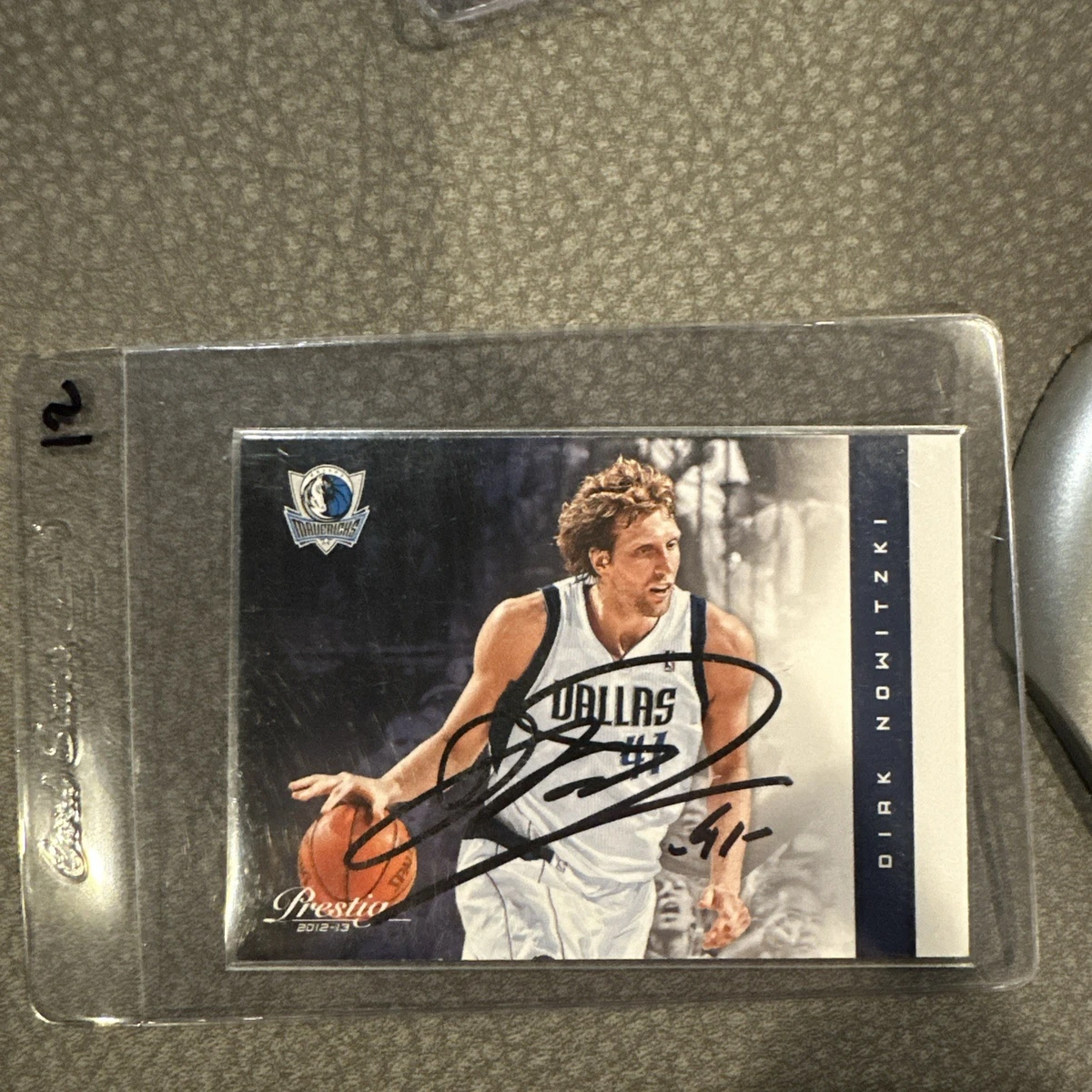 Panini Dirk Nowitzki Autographed Basketball Trading Cards