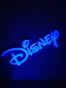 glow Logo Disney 3D viola luminescente luminoso dimensioni L.20 cm. x H. 7 cm. - Picture 1 of 7