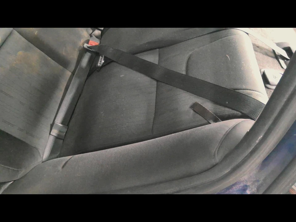 Used Rear Seat Belt Rear fits: 2008 Ford Focus Rear Grade A Foto 1 de 4