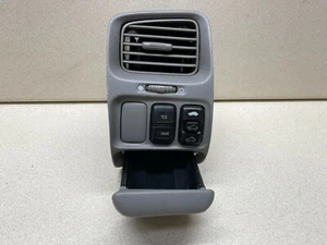 98-02 Honda Accord ventilación de aire acondicionado frontal izquierdo con interruptor de control de crucero fabricante de equipos originales - Imagen 1 de 6