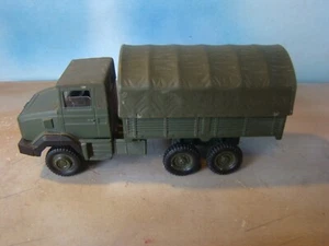 1/50 CAMION RENAULT 6X6 MILITAIRE BACHE ARMEE FRANCAISE SOLIDO - Imagen 1 de 4