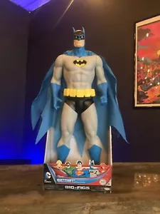 RARO, NOS! 2015 Batman BLU-GRIGIO Cintura Gialla Grandi Figure DC Comics Jakks 19"!! - Foto 1 di 9