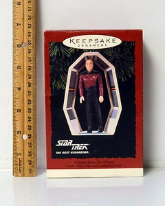Hallmark Ornament Star Trek The next Generation Captain Jean Luc Picard - Picture 1 of 1