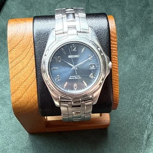 SEIKO MEN'S 5J22-0B69 AUTO RELAY KINETIC 30M ANALOG WATCH DATE/DAY WORKING - Picture 1 of 4