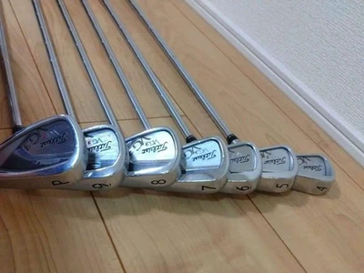 Titleist VG3 Iron Set 7pcs 4-PW Dynamic Gold Flex X - Image 1 of 4