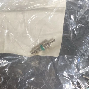 New Genuine Audi VAG Group (x1) High Pressure Air Conditioning Valve 8A0820855AA - Picture 1 of 3