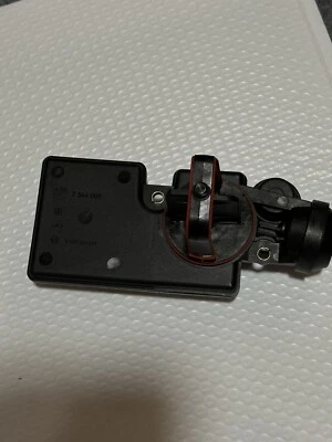 Airflow-valve intake manifold For BMW 7 544 806 OEM -Packaging Carquest FAE1137 - Image 1 of 4