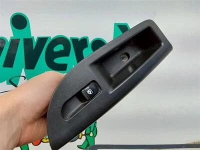 2000 Daewoo Nubira Passenger Rear Window Switch & Bezel Assembly  - Image 1 of 2