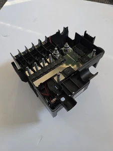 Genuine GM Fuse Block 84986478 - Picture 1 of 9
