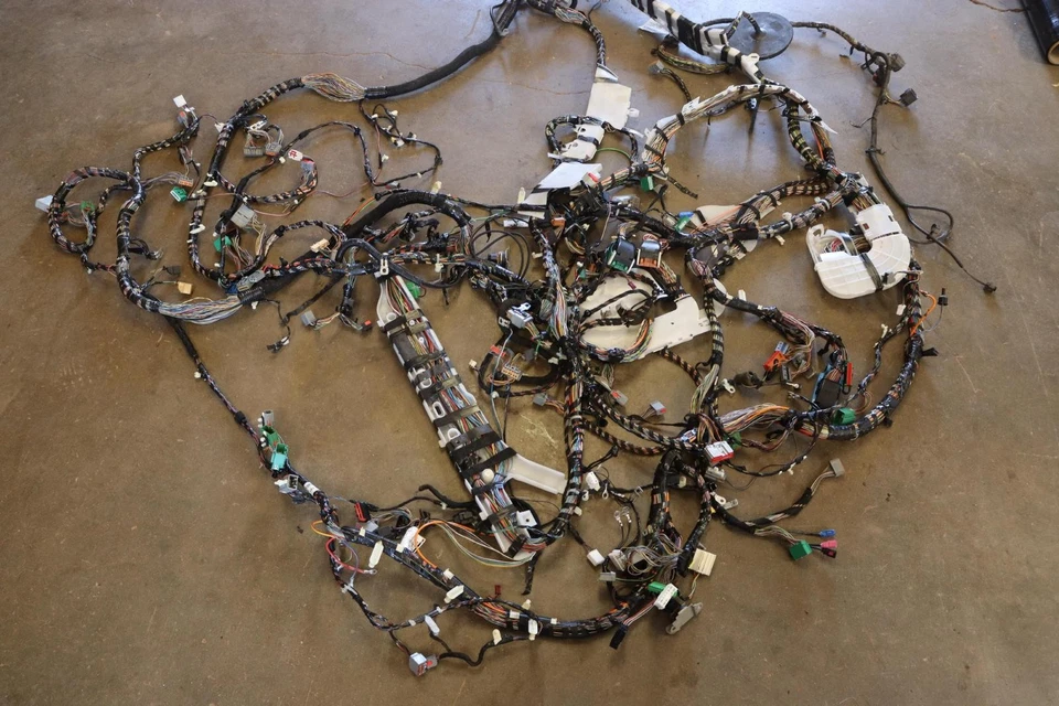 2011 JAGUAR XJ 5.0L CORPO PISO PRINCIPAL CHICOTE DE FIOS FABRICANTE DE EQUIPAMENTO ORIGINAL - Imagem 1 de 4