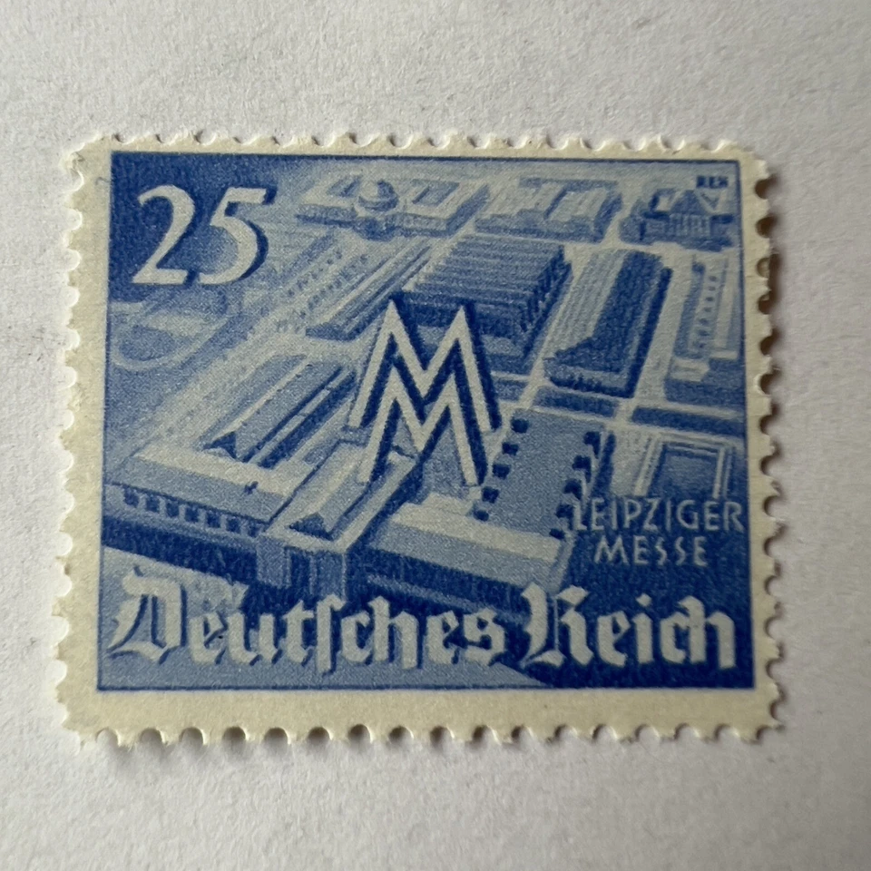 1940 GERMANY STAMP #497 SIGNED ON BACK, GREAT TECHNICAL CONSTRUCTION TRADE FAIR - Image 1 of 3